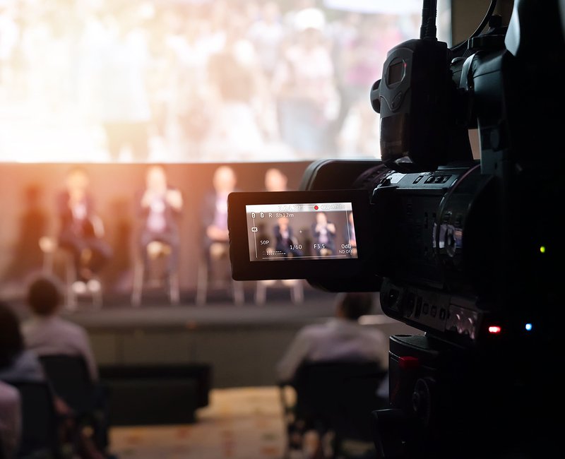 Revolutionising Conferences with Live Streaming: A How-To Guide for Maximising Engagement and Revenu